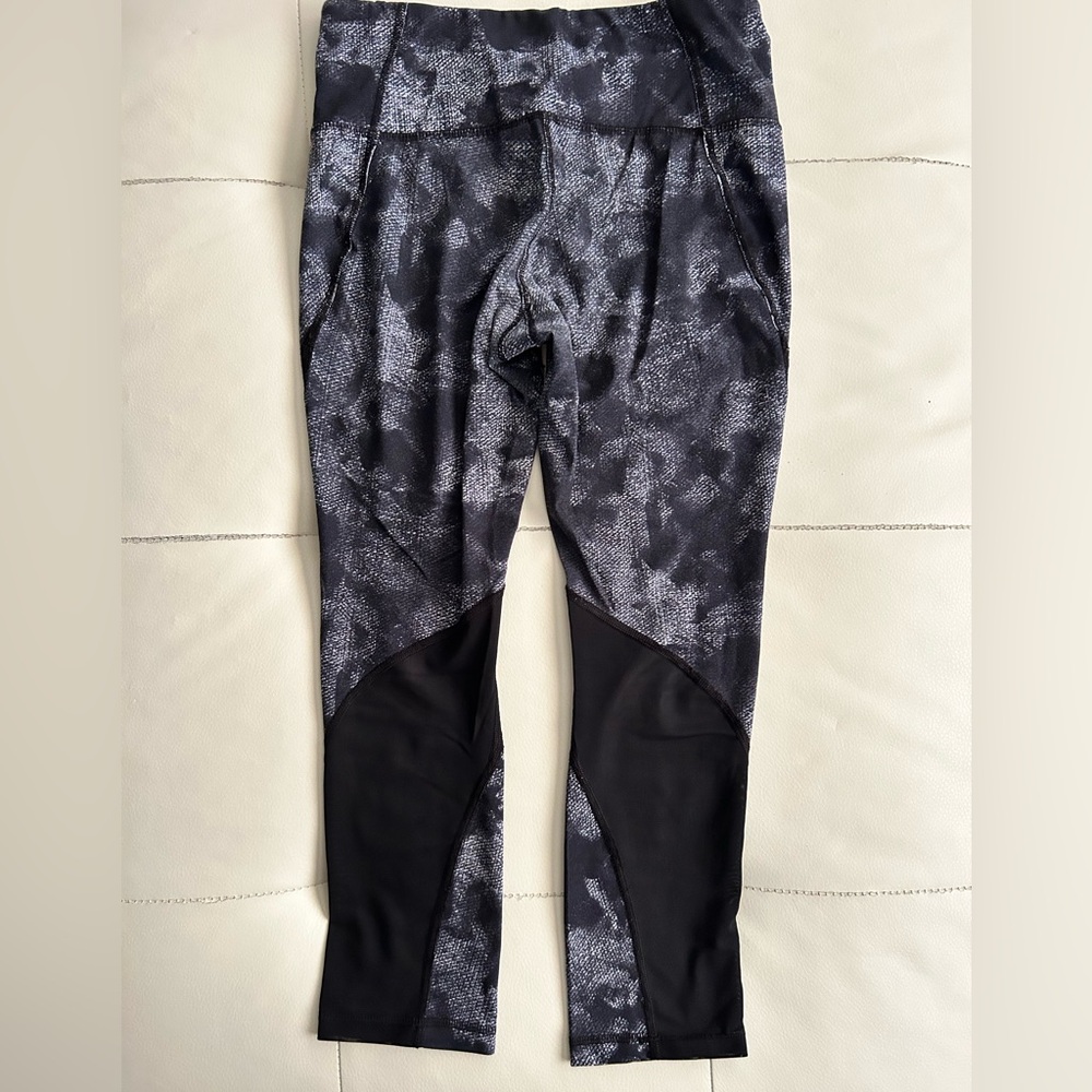 Gray and Black Marble Leggings with Mesh Design